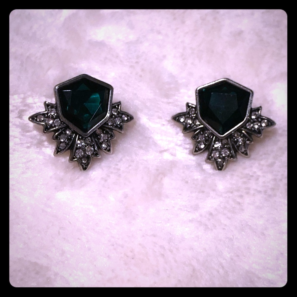 Chloe and Isabel Maven Studs